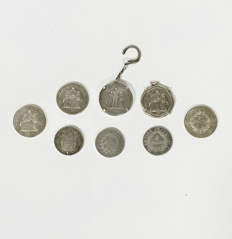Deux pièces 5 francs argent 1811, 1848 - 3 pièces argent 50 francs (2 x 78, 1 7…