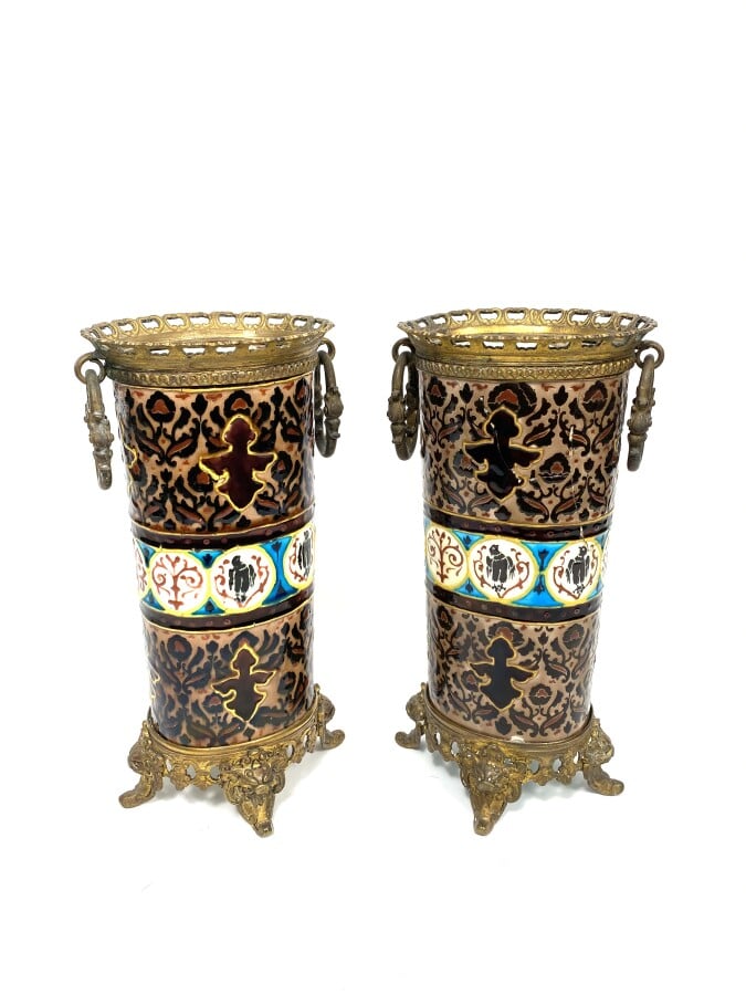 Jules VIEILLARD .Paires de vases rouleaux en céramique émaillée, montures en br…