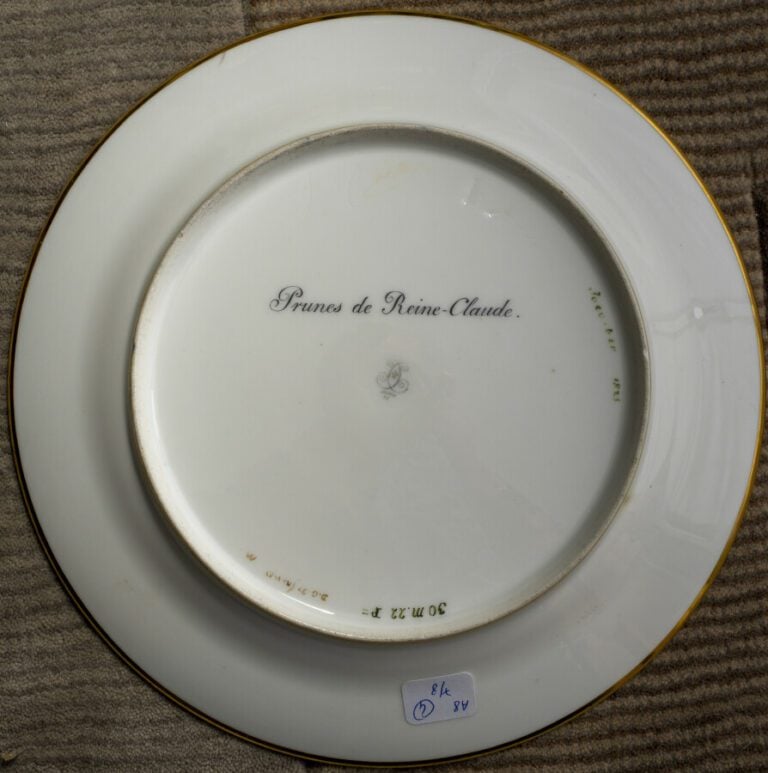 Le service de Marie-Caroline de Bourbon-Siciles, duchesse de Berry, - en porcel…