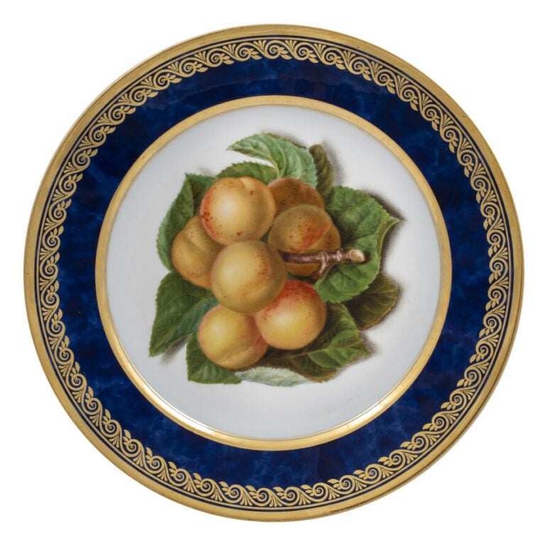 Le service de Marie-Caroline de Bourbon-Siciles, duchesse de Berry, - en porcel…