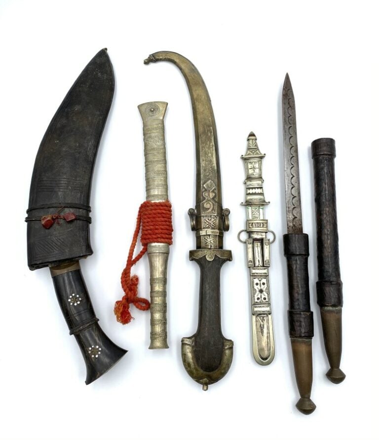 Lot de 5 armes diverses