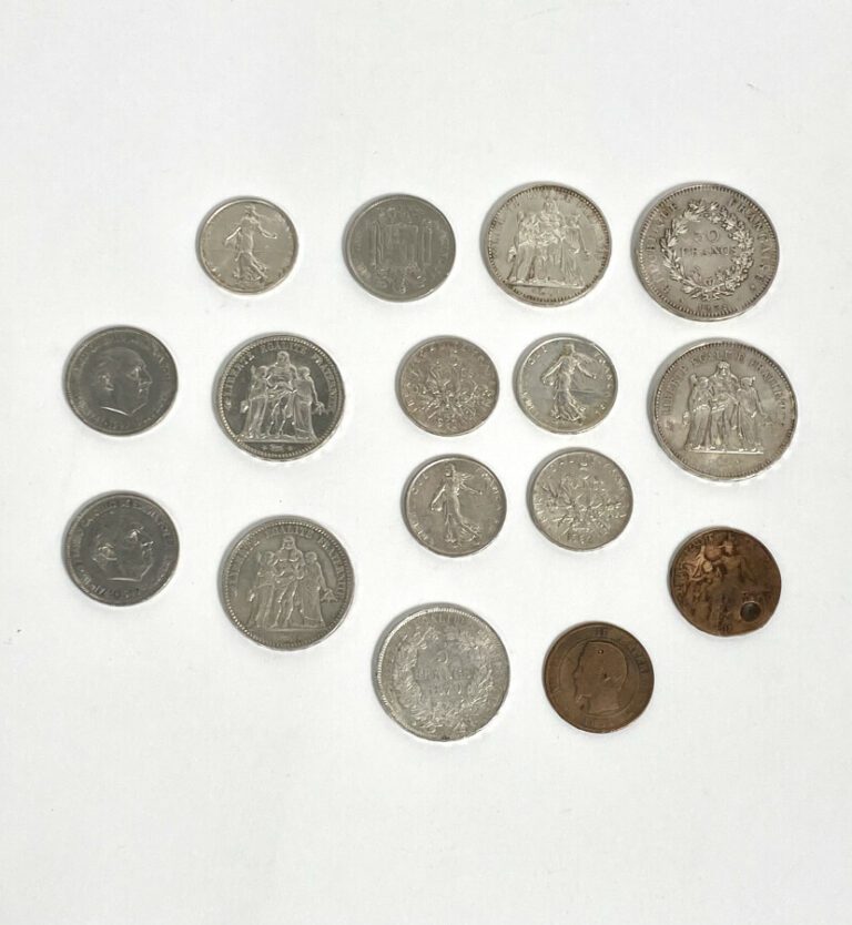 Lot de pièces en argent (poids : 266 g) comprenant : 5 pièces de 5 francs (1960…