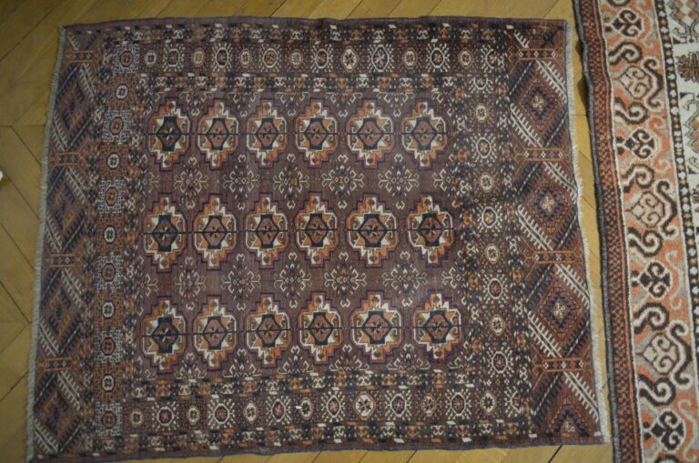 Petit tapis Boukhara à décor de médaillons - 122 x 100