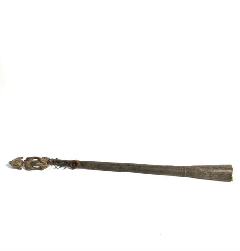 SENOUFO. canne.Travail ancien.Long. : 98 cm