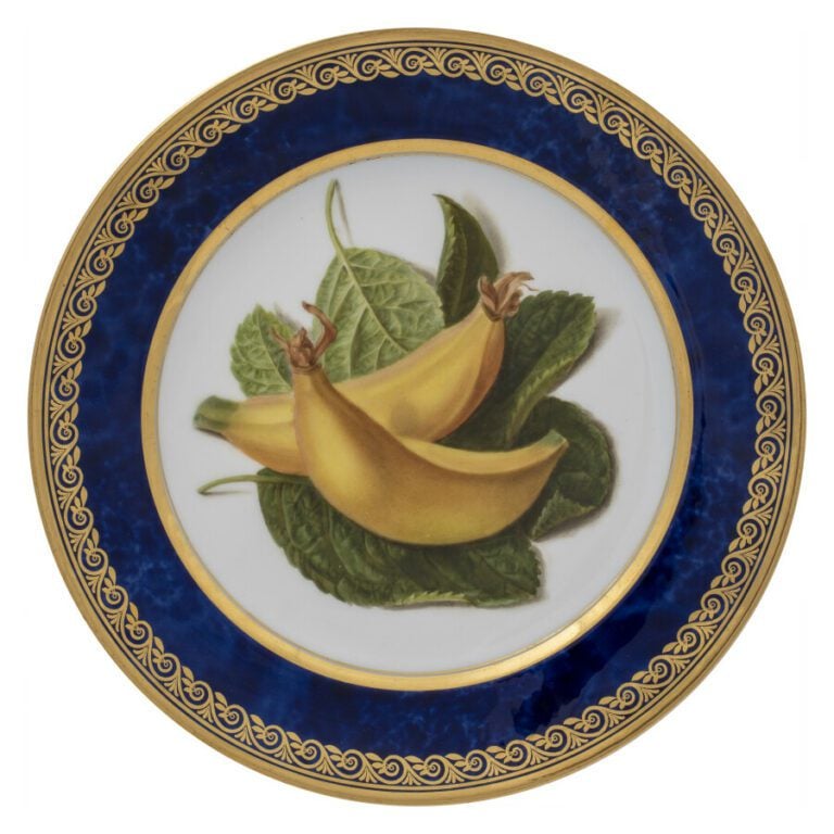 SEVRES - 6 assiettes du service de la duchesse de Berry, décor polychrome de fr…