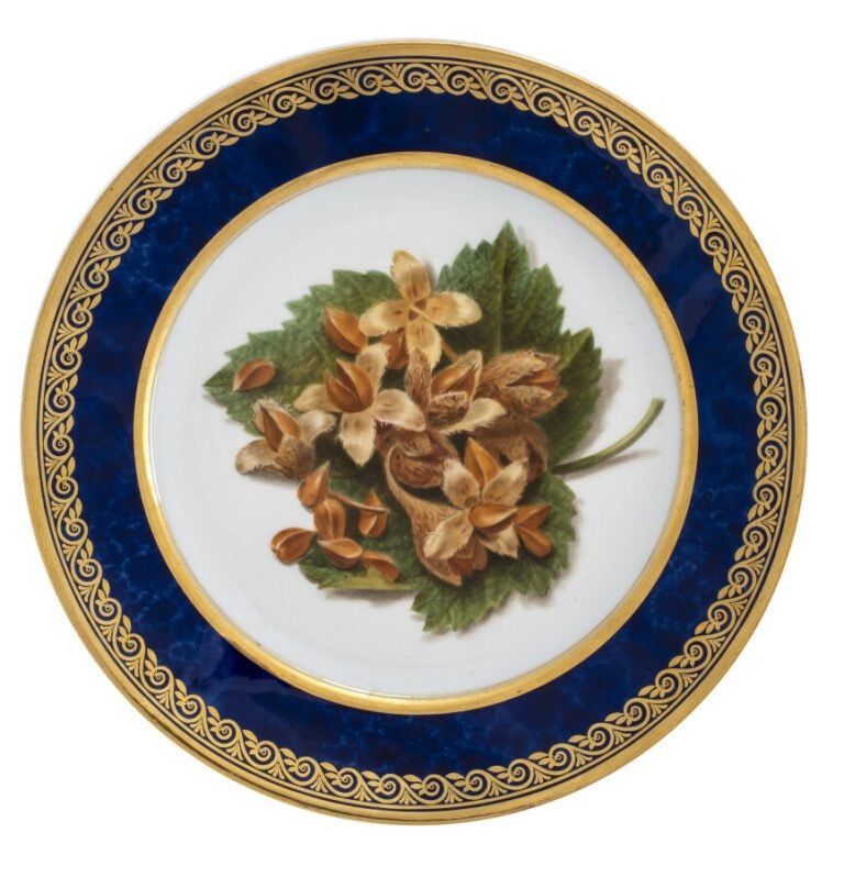 SEVRES - 6 assiettes du service de la duchesse de Berry, décor polychrome de fr…