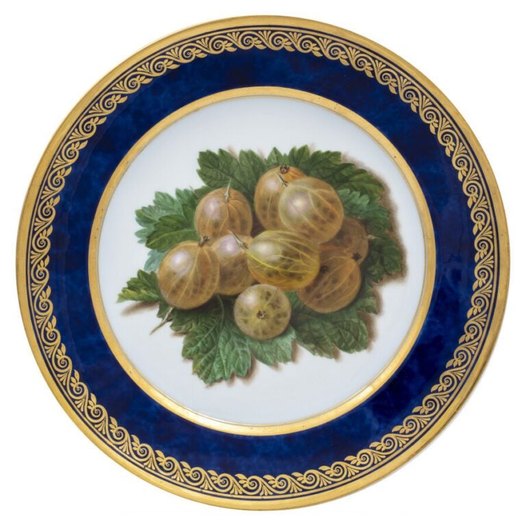 SEVRES - 6 assiettes du service de la duchesse de Berry, décor polychrome de fr…