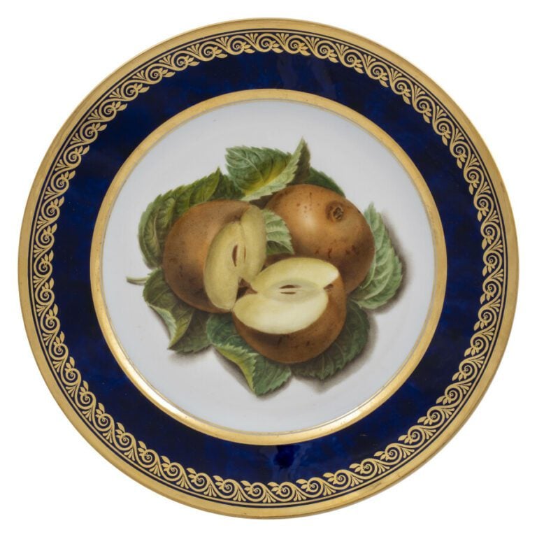 SEVRES - 6 assiettes du service de la duchesse de Berry, décor polychrome de po…