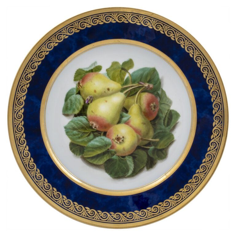 SEVRES - 6 assiettes du service de la duchesse de Berry, décor polychrome de po…