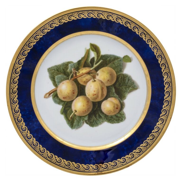 SEVRES - 6 assiettes du service de la duchesse de Berry, décor polychrome de pr…