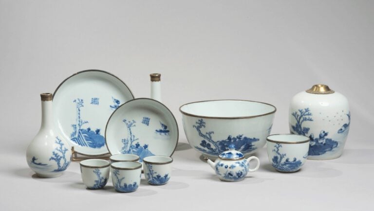 VIETNAM, Hue - XIXe siècle - Service à thé de douze pièces comprenant un pot, d…