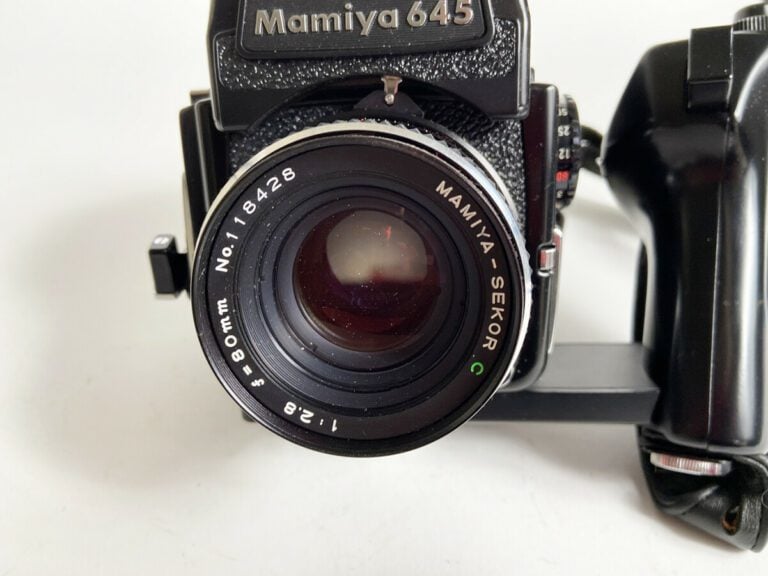 Appareil photo MAMIYA - M645 1000S - Avec objectif MAMIYA SEKOR 1 : 2,8 f = 80…