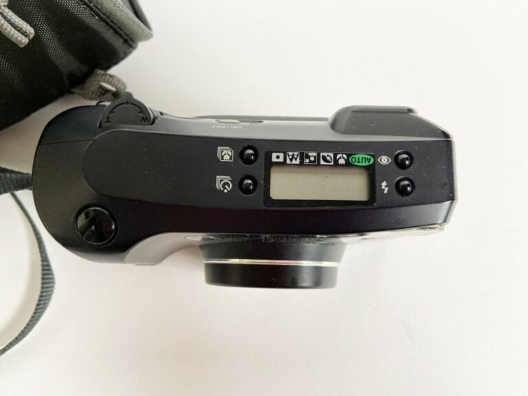 Appareil photo MINOLTA RIVA ZOOM 135EX - Objectif MINOLTA ASPHERICAL 38-135 mm…