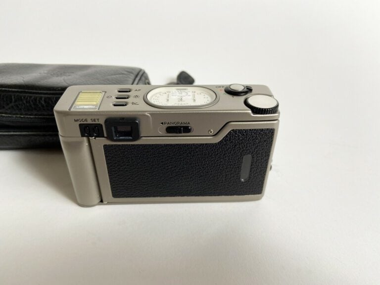 Appareil photo NIKON 35Ti - Objectif NIKKOR 35 mm 1 : 2,8 - Format 24x36 cm - F…