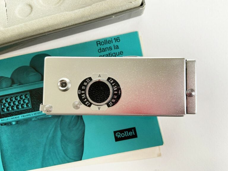 Appareil photo ROLLEI 16 avec étui - Objectif CARL ZEISS TESSAR 25 mm 1 : 2,8 -…