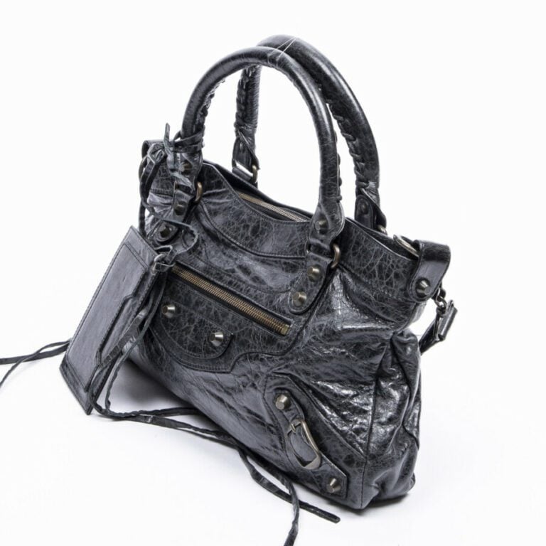 BALENCIAGA - Sac "Arena First" - "Arena First" bag - - Cuir vieilli noir - Blac…