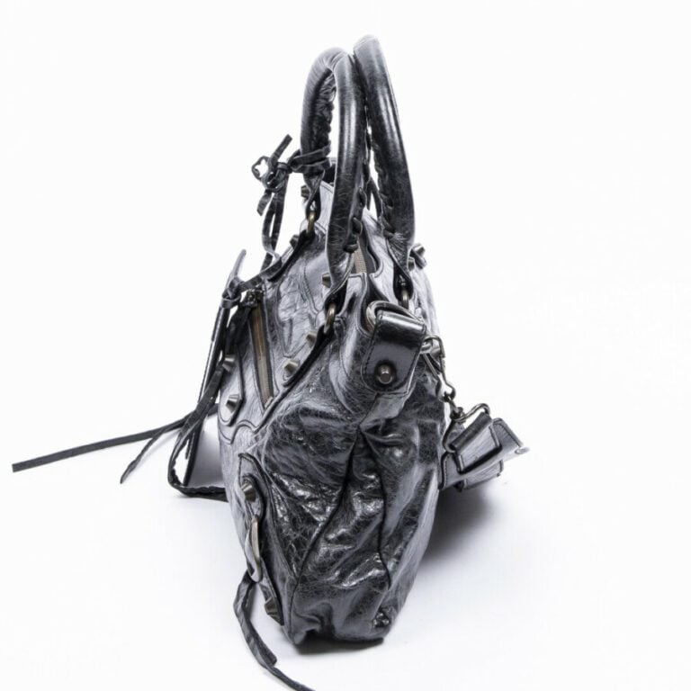BALENCIAGA - Sac "Arena First" - "Arena First" bag - - Cuir vieilli noir - Blac…