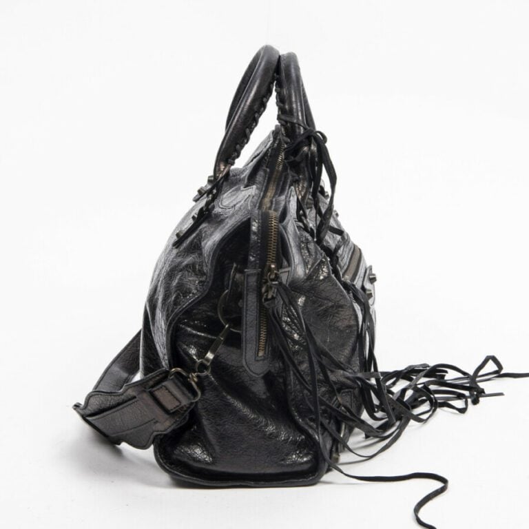 BALENCIAGA - Sac "City" - "City" bag - - Cuir vieilli irisé noir - Iridescent d…