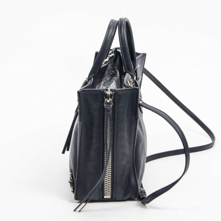 BALENCIAGA - Sac "Papier A6" - "Papier A6" bag - - Cuir grainé bleu marine - Na…