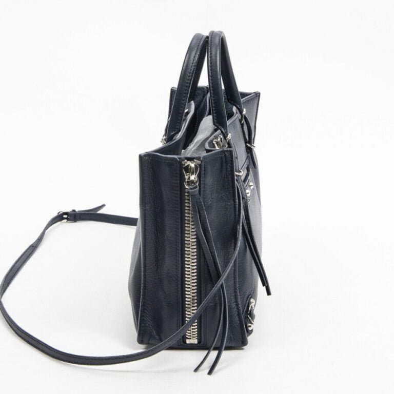 BALENCIAGA - Sac "Papier A6" - "Papier A6" bag - - Cuir grainé bleu marine - Na…