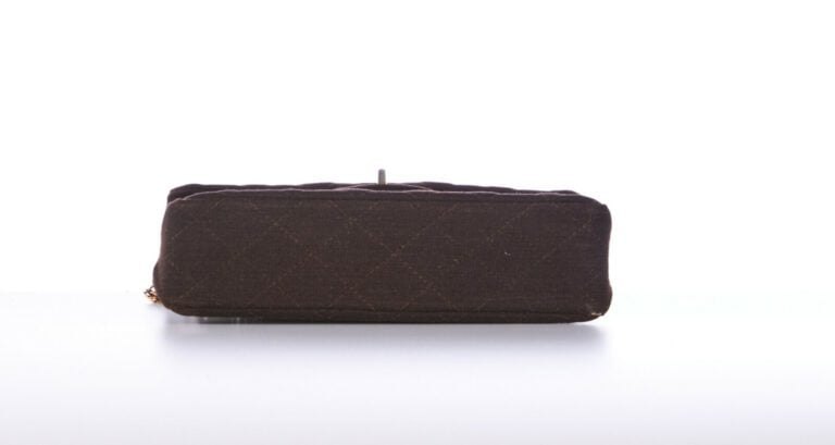 CHANEL - 1960s/70s - SAC "2:55" en jersey matelassé chocolat, garnitures en mét…