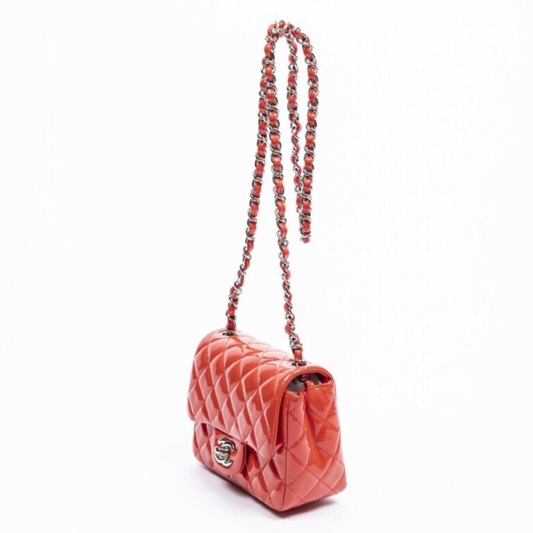 CHANEL - 2014 - Sac "Timeless" mini - "Timeless" mini bag - - Cuir verni matela…