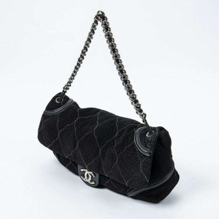 CHANEL - Circa 2008/09 - Sac - Bag - - Daim matelassé noir - Black quilted sued…