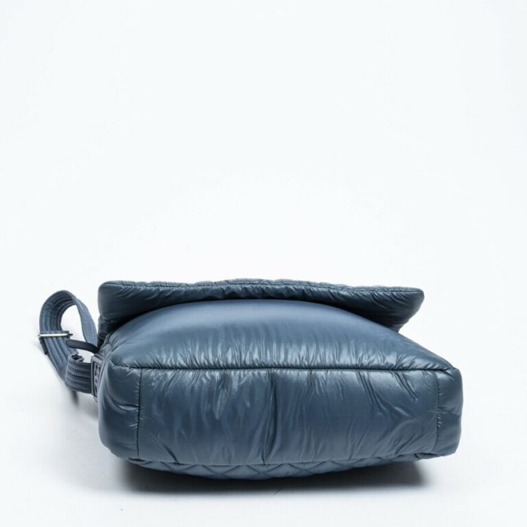 CHANEL - Circa 2010/11 - Collection "Coco Cocoon" - "Coco Cocoon" collection -…