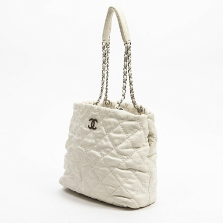 CHANEL - Circa 2013/14 - Sac - Bag - - Cuir matelassé "Wild Stitch" blanc - Whi…
