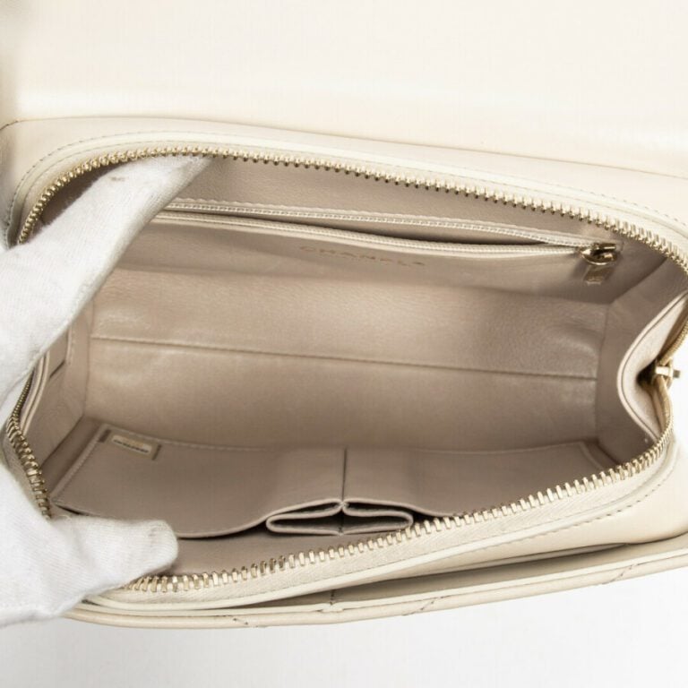 CHANEL - Circa 2018/19 - Sac - Bag - - Cuir matelassé sable - Beige quilted lea…