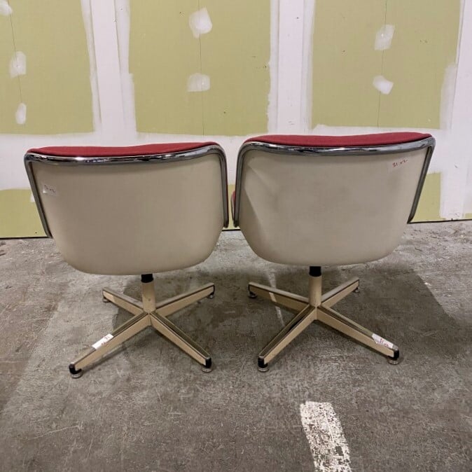 Charles POLLOCK (1930-2013) pour Knoll - Deux Fauteuils Pollock, coques en plas…