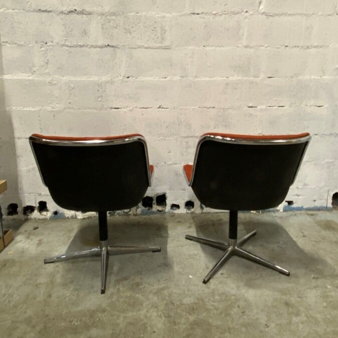 Charles POLLOCK (1930-2013) pour Knoll - Deux Fauteuils Pollock, coques en plas…
