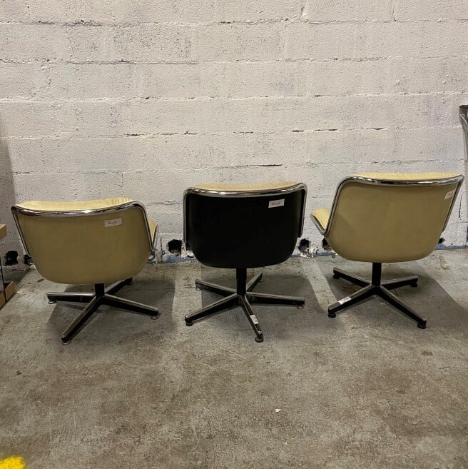 Charles POLLOCK (1930-2013) pour Knoll - Trois Fauteuils Pollock: - - Deux coqu…