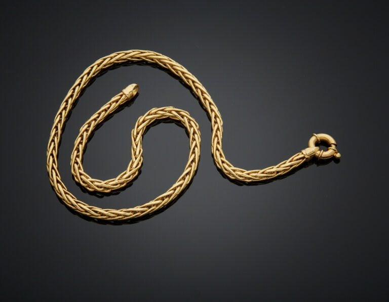 COLLIER en or jaune (750) à maille "palmier", en chute. - Travail français. - L…