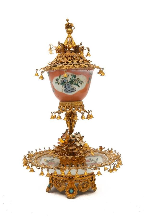 CURIOSITE - Chine pour la porcelaine, Europe et fin XIXe siècle pour le montage…