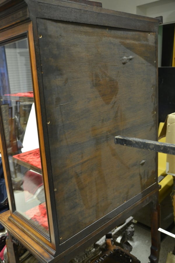 Dans le goût de Gabriel VIARDOT (France, Vers 1900) - Meuble vitrine dans le st…