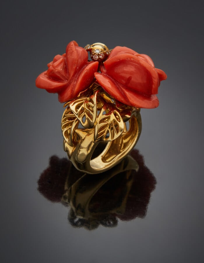 DIOR - Importante BAGUE « Pré Catélan » en or jaune (750) ajouré, serti de diam…