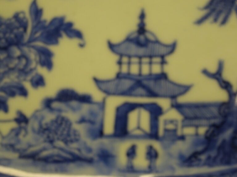 ENSEMBLE DE (2) PLATS EN PORCELAINE BLEU BLANC - Chine pour l'export, - Plat re…