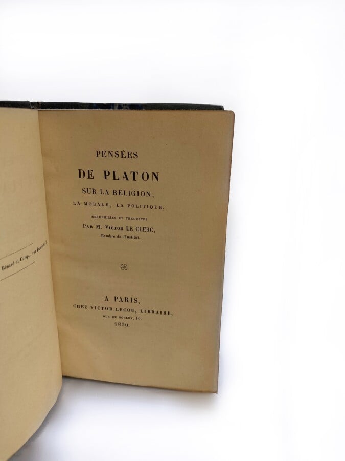 Ensemble sur les "Moralistes anciens" : - -Socrates, tomes 1 et 2 - -Pensées de…