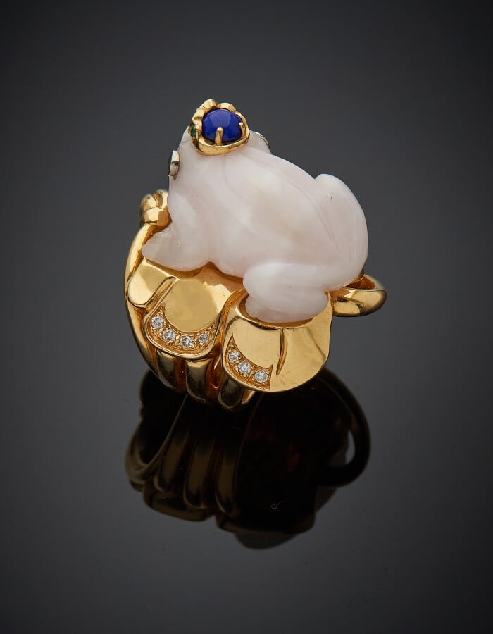Eva SEGOURA - Large BAGUE « Prince charmant » en or jaune (750) ajouré, orné d'…