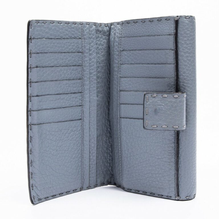 FENDI - Portefeuille "Peekaboo" - "Peekaboo" wallet - - Cuir grainé bleu-gris -…