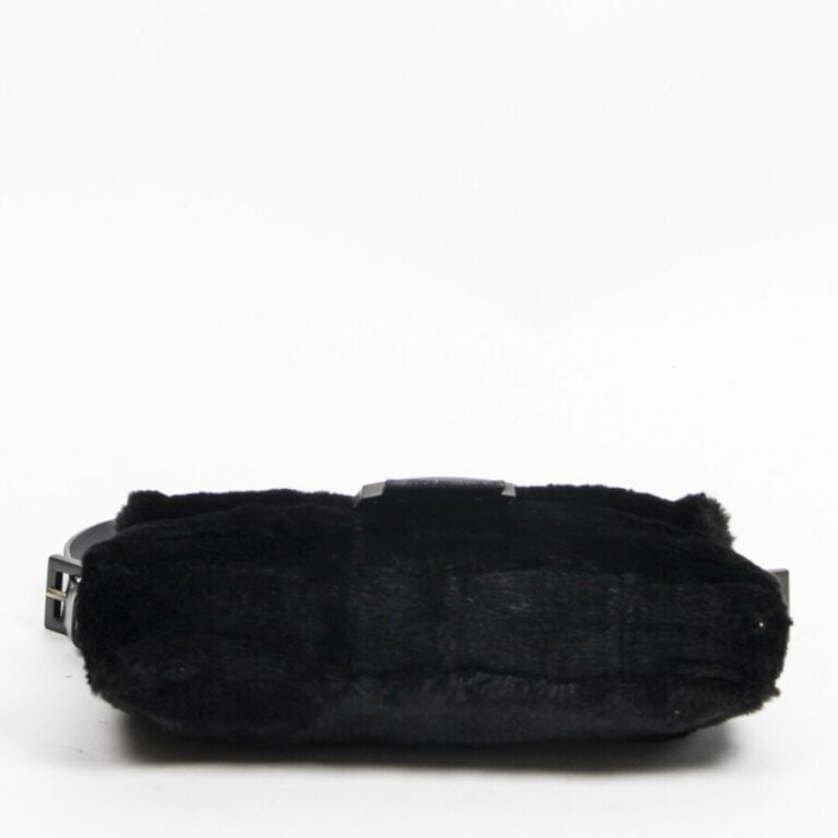 FENDI - Sac "Mamma baguette" - "Mamma baguette" bag - - Lapin et cuir noir - Bl…