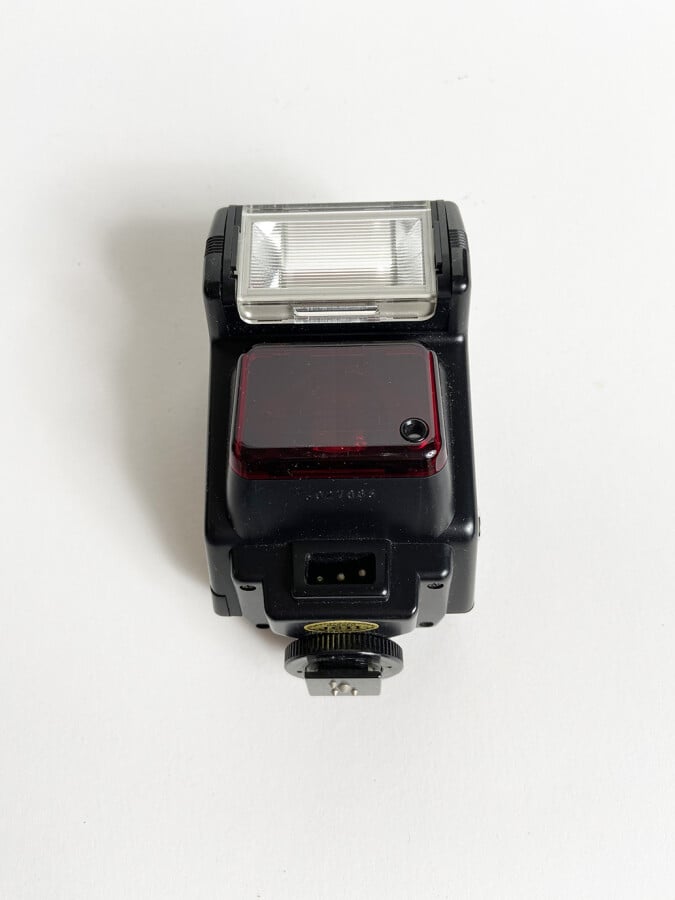 -Flash électronique NIKON SPEEDLIGHT SB-22 - -Flash électronique METZ 185 - -Fl…