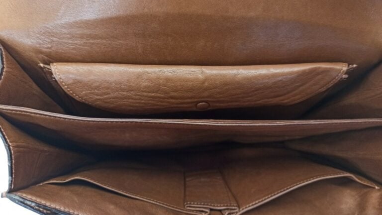 HERMÈS - 1960s - SAC "Palonnier" en crocodile d'estuaire cognac (Crocodylus por…
