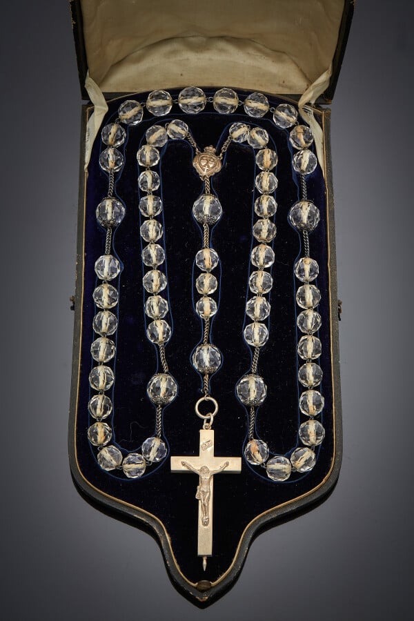 Important CHAPELET en argent (min. 800) composé de 59 perles de cristal de roch…