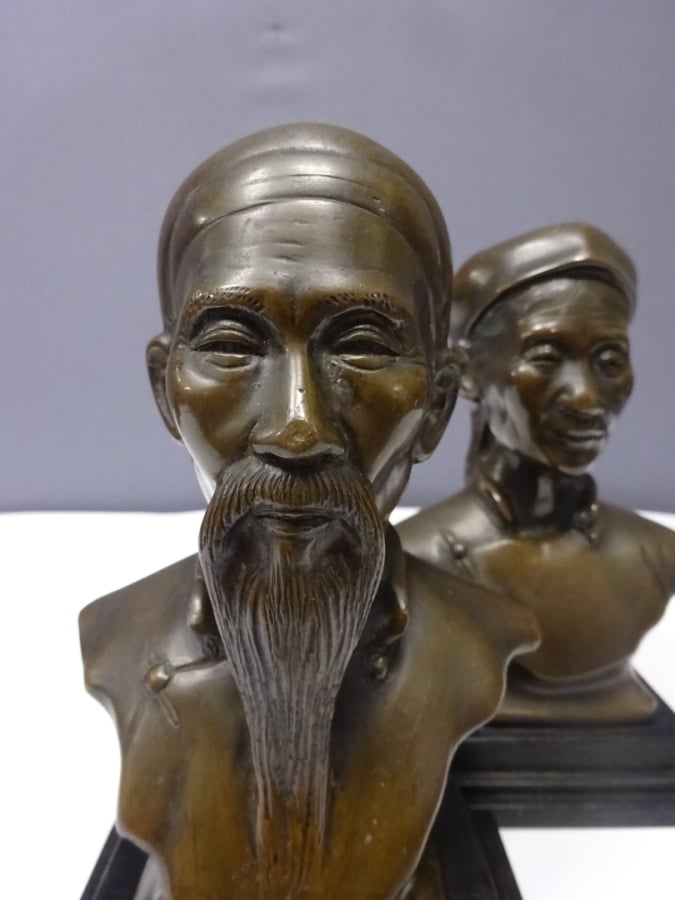 LOT DE (2) BRONZES REPRESENTANT UN COUPLE DE TONKINOIS - Vietnam / Indochine -…