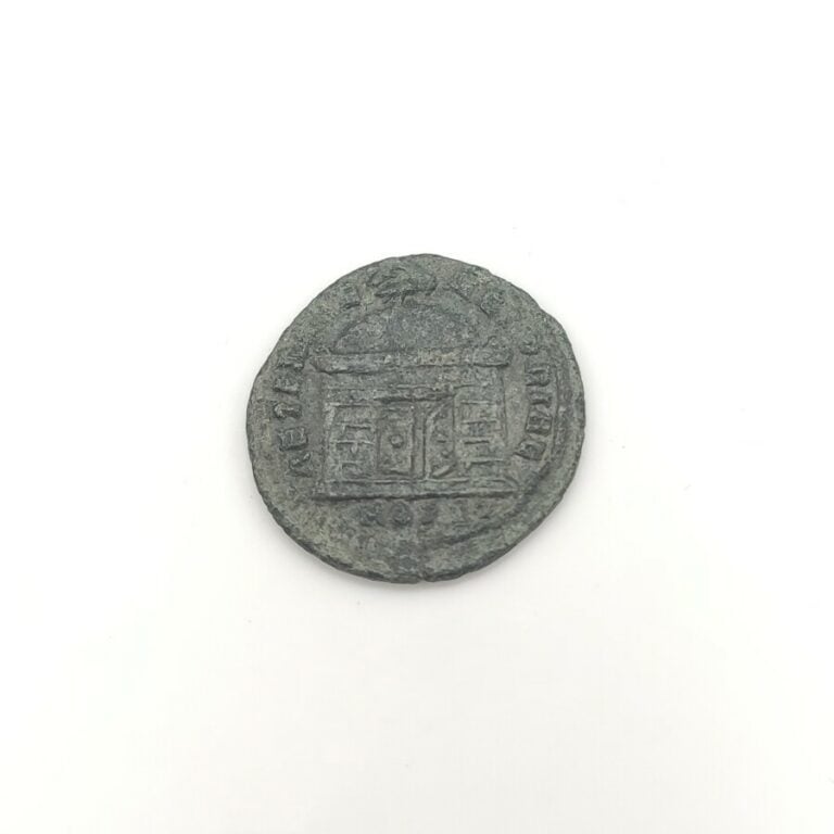 Lot de pièces anciennes , médailles... - - -Romulus divinisé, fils de Maxence (…