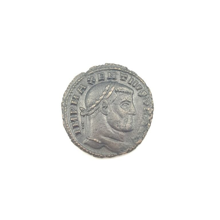 Lot de pièces anciennes , médailles... - - -Romulus divinisé, fils de Maxence (…