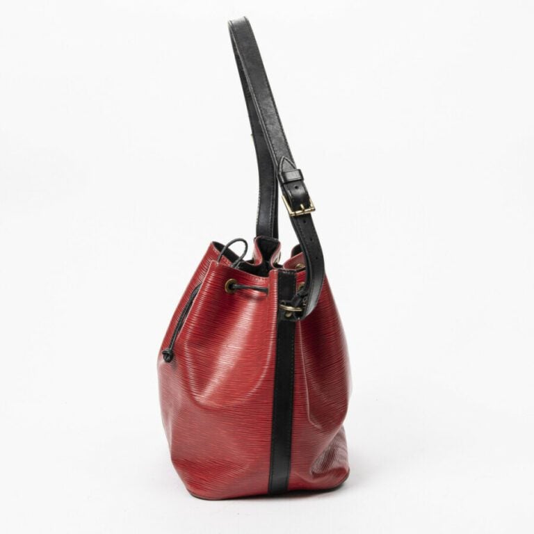LOUIS VUITTON - 1994 - Sac "Petit Noé" - "Petit Noé" bag - - Cuir Epi rouge et…
