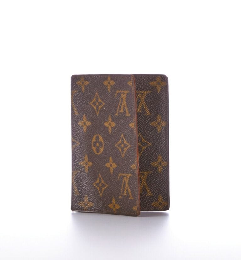 LOUIS VUITTON - PORTEFEUILLE et COUVERTURE DE PASSEPORT en toile Monogram - 11…